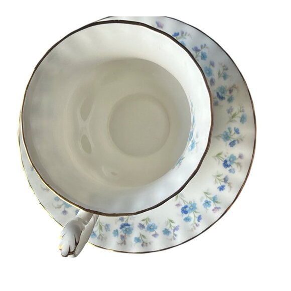 Royal Albert Memory Lane Bone China Blue Floral Teacup & Saucer Forget Me Not - Picture 9 of 9